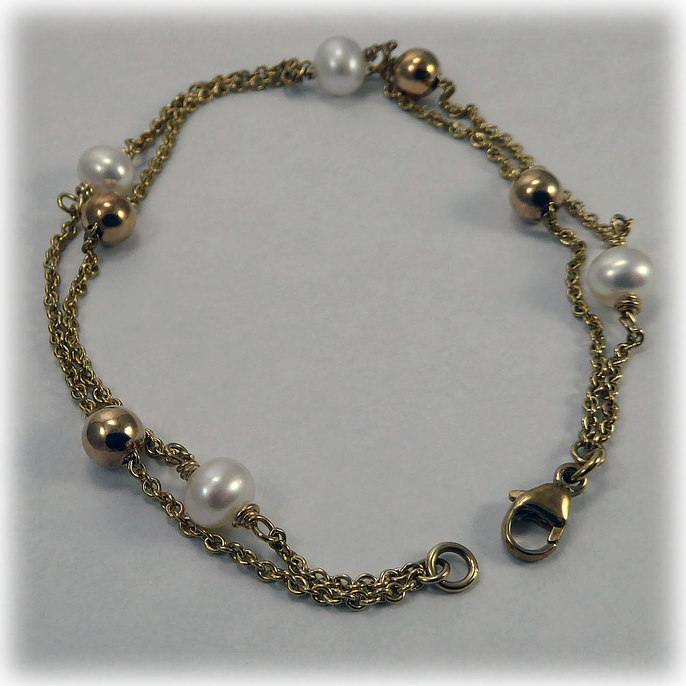 Freshwater Pearl and Gold Balls Bracelet in 9ct gold - Image 5