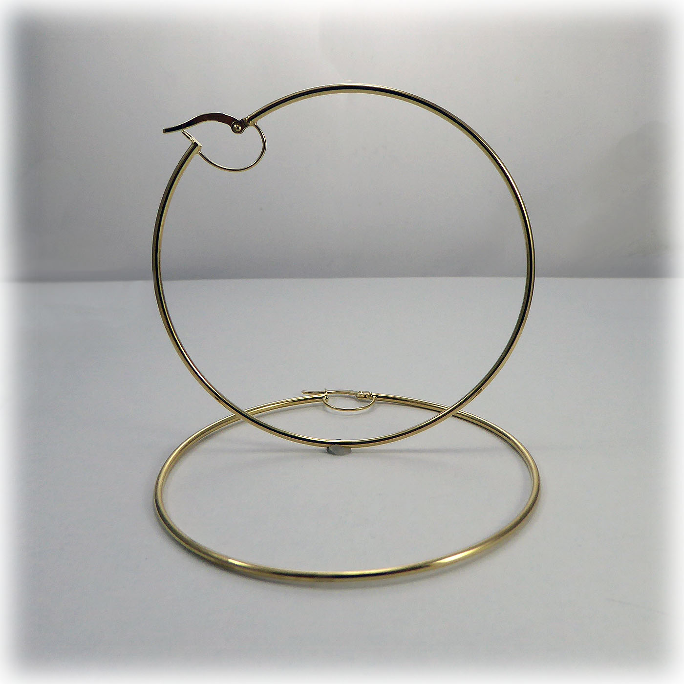 9ct yellow gold large Hoop Earrings - Image 5
