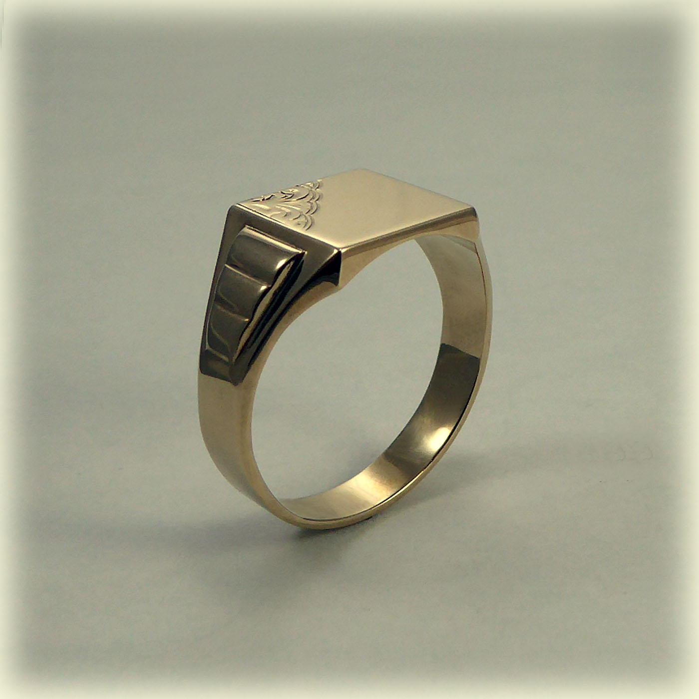 9ct gold Gents Signet Ring - Image 6