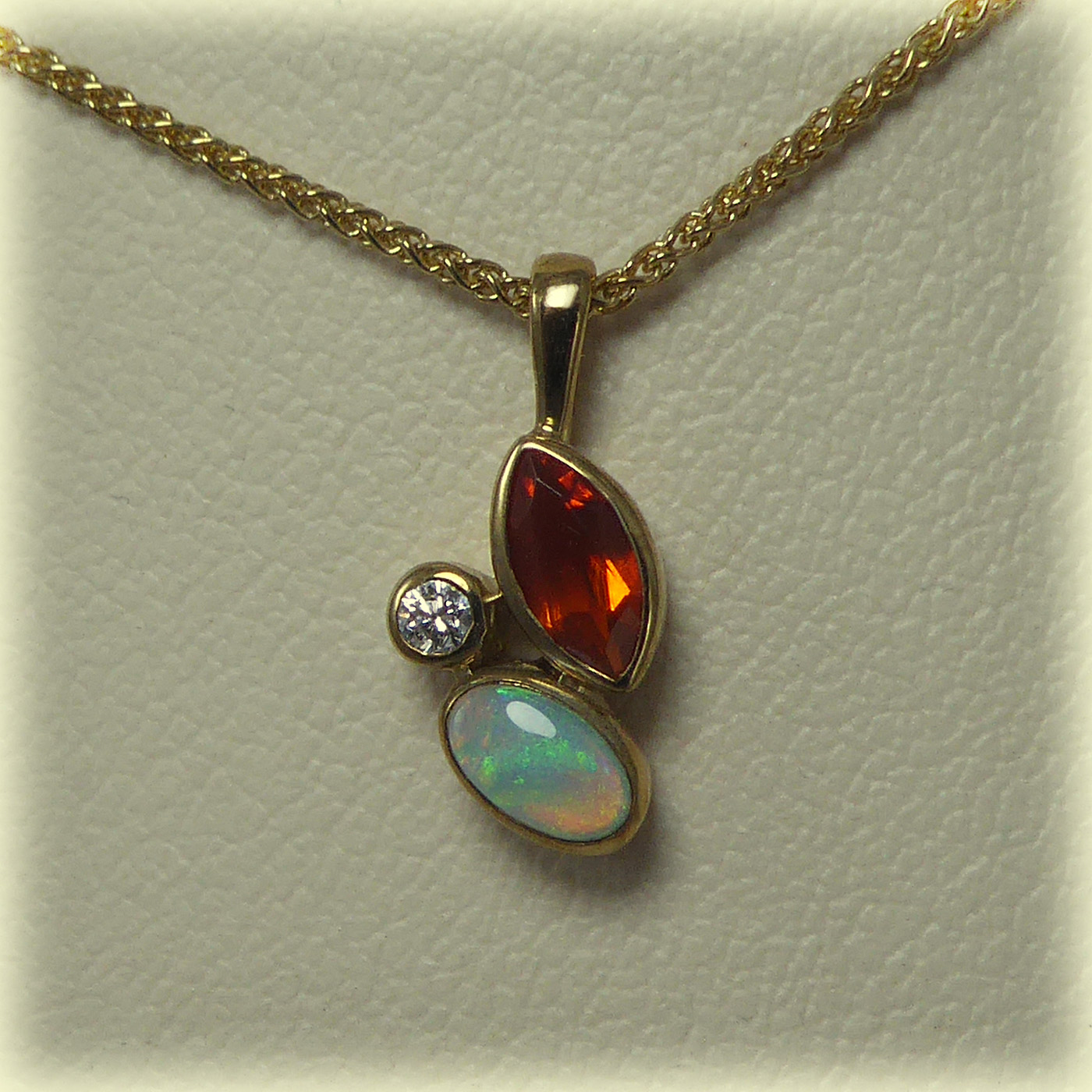 032T_DiamondOpalFireOpalPendant6