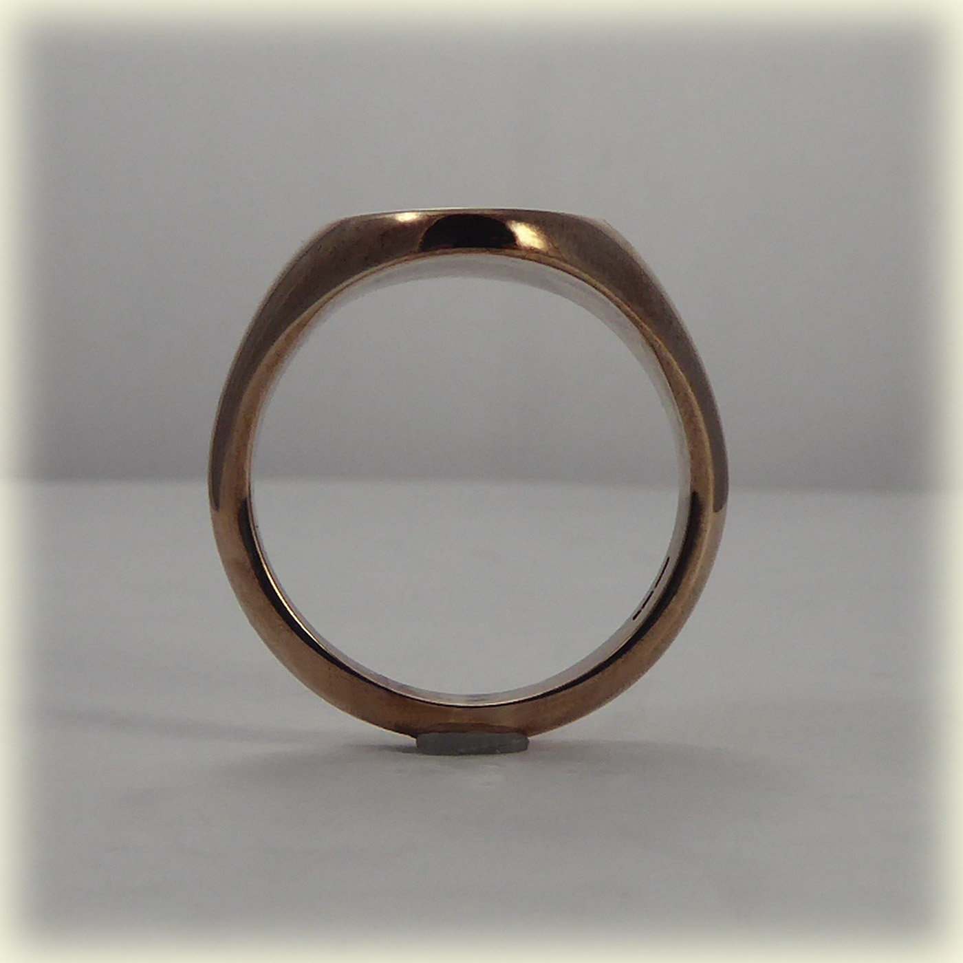 9ct Rose Gold Signet Ring - Image 5
