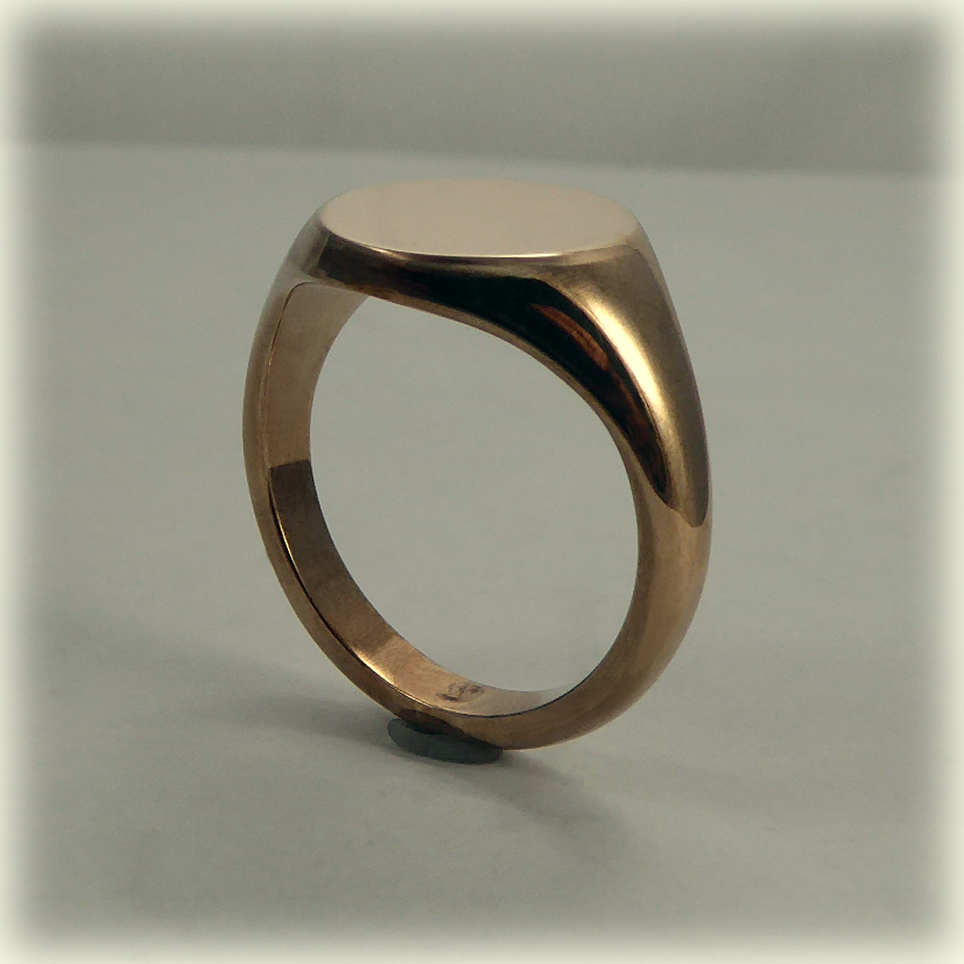 9ct Rose Gold Signet Ring - Image 6