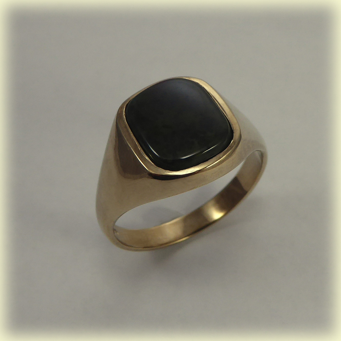 9ct gold Bloodstone Signet Ring - Image 5