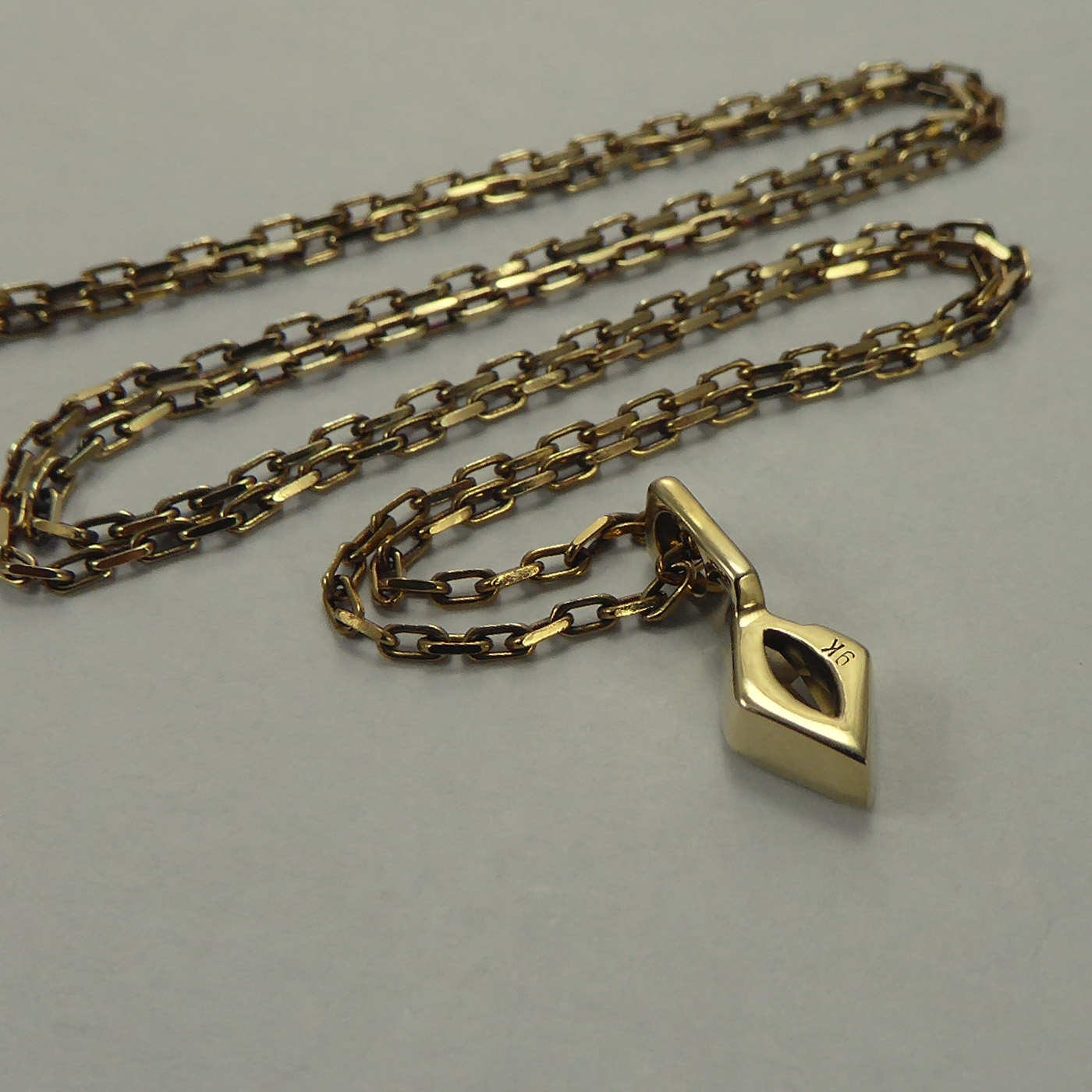 9ct gold Citrine Pendant - Image 3