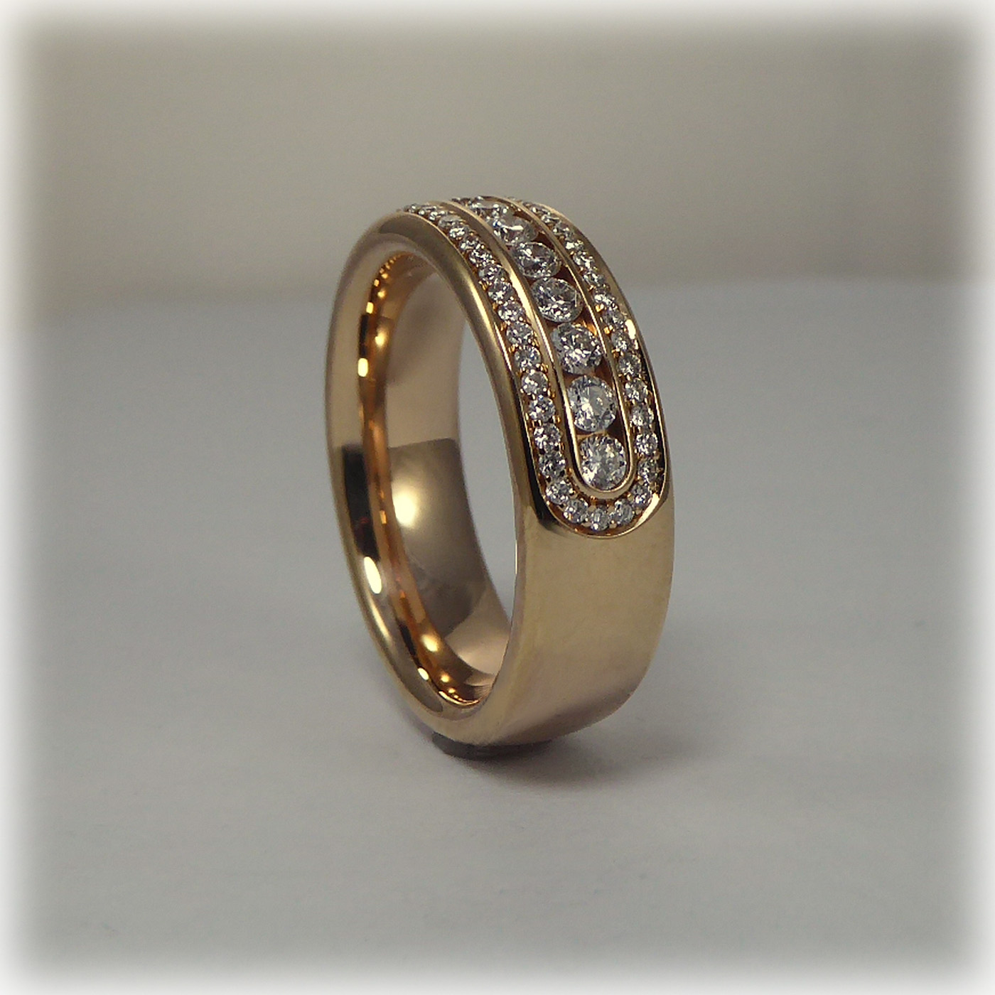 749B_RoseGoldDiamondBand5