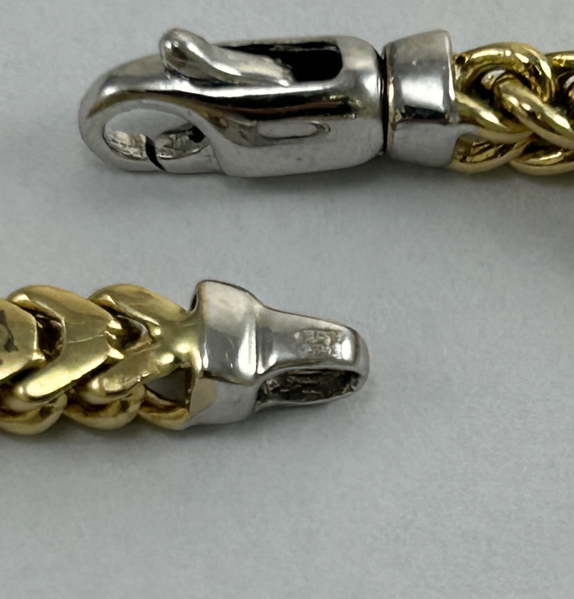 18ct Gold Diamond set Kisses Bracelet - Image 5
